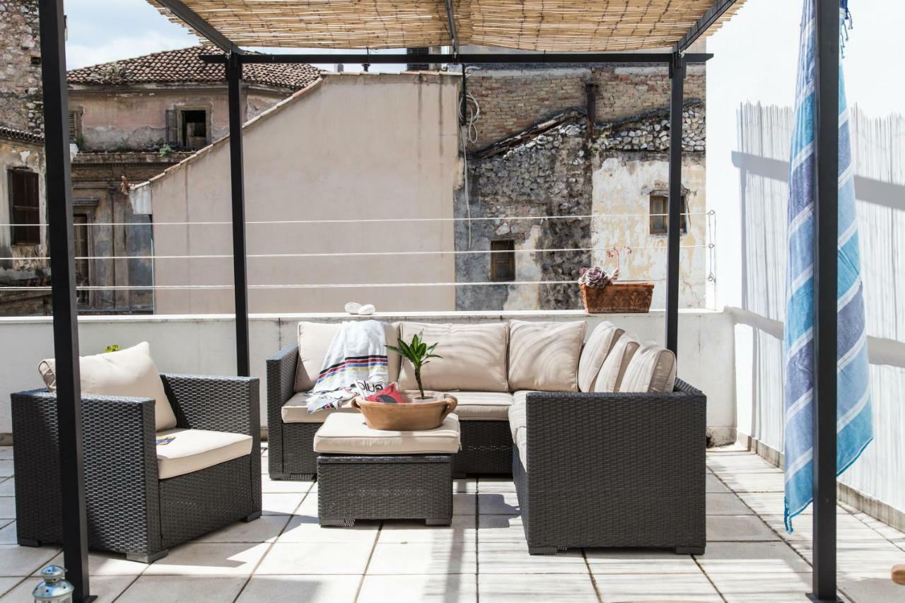 Concierge Monastiraki Apartment เอเธนส์ ภายนอก รูปภาพ
